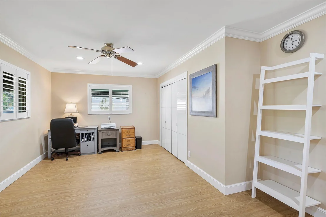 Photo of 601 SE 2nd Terrace