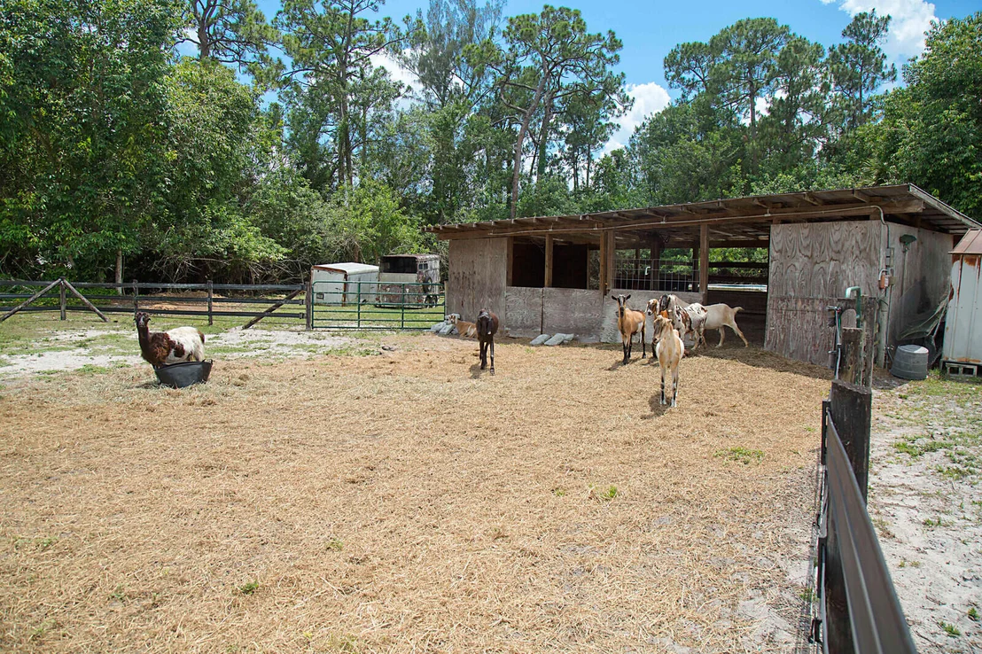 Photo of 3139 B Road
