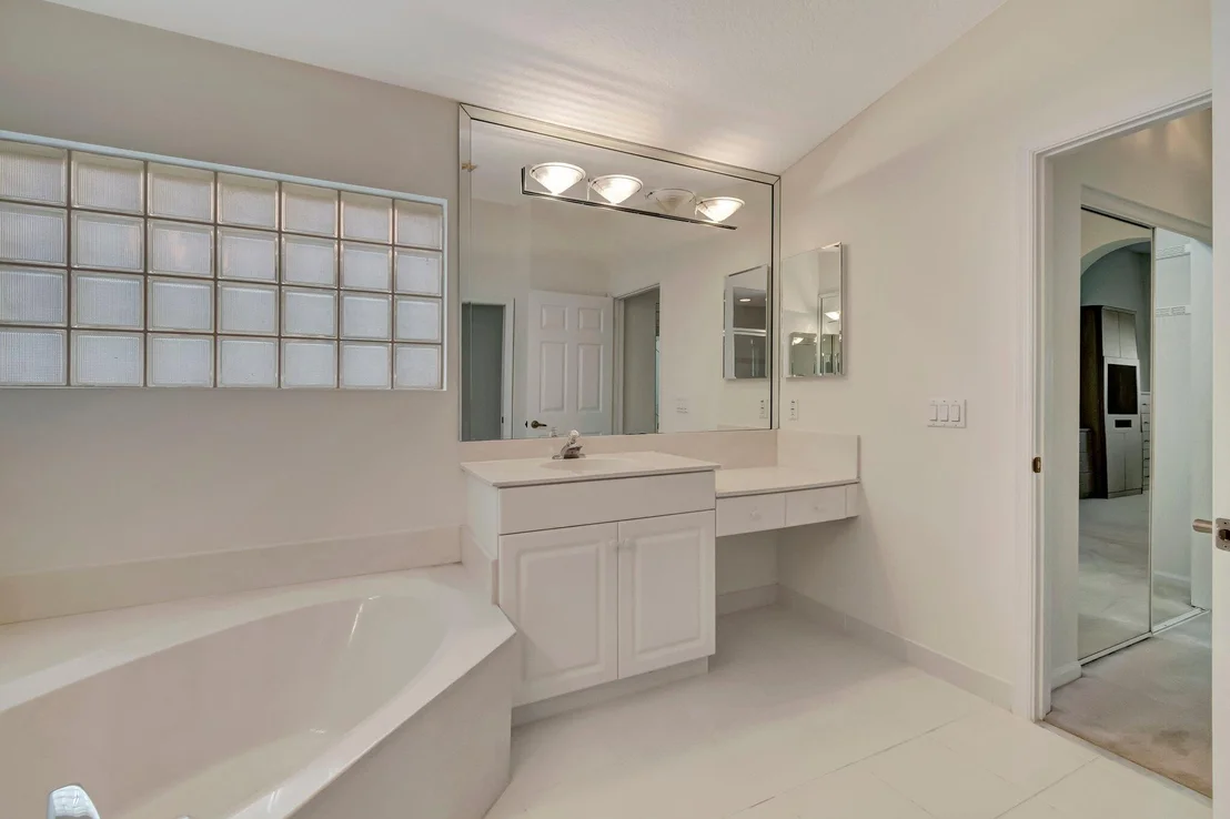 Photo of 6661 Sherbrook Drive