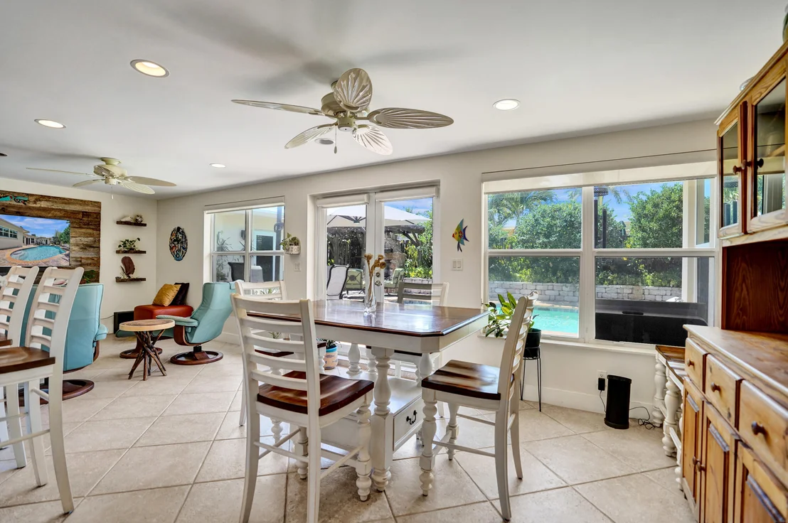 Photo of 445 SE 17th Terrace