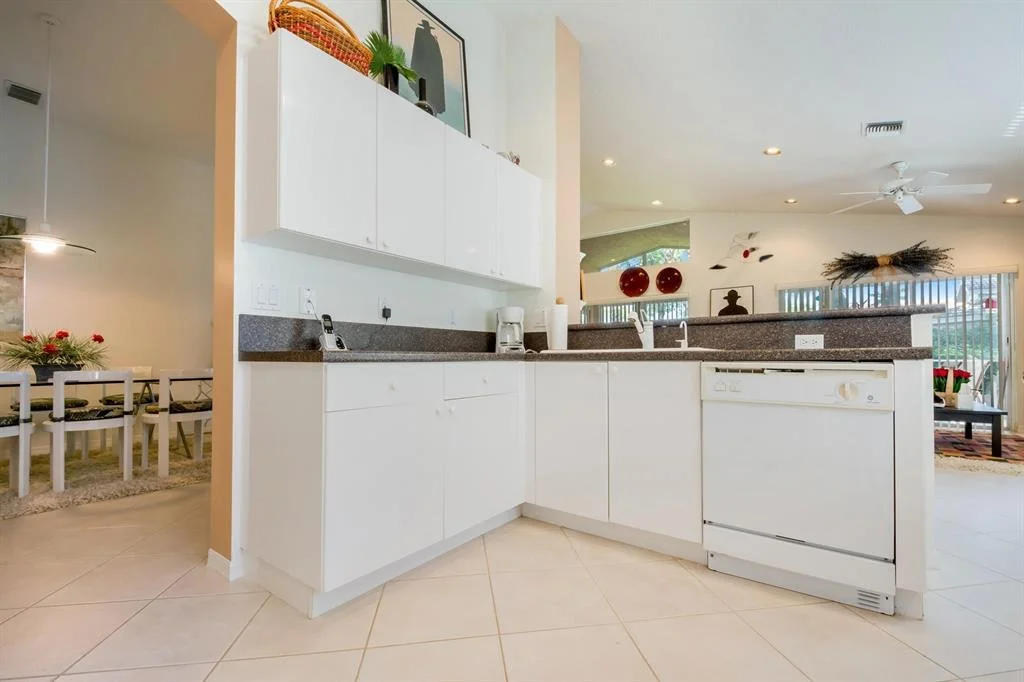 Photo of 6863 Viale Elizabeth