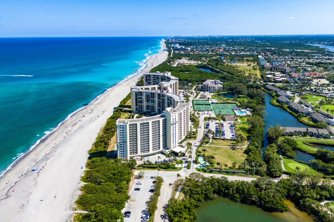 Photo of Unit 607 at 400 Ocean Trail Way