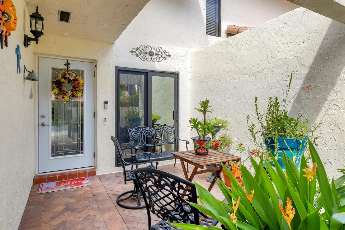 Photo of 6727 Tiburon Circle
