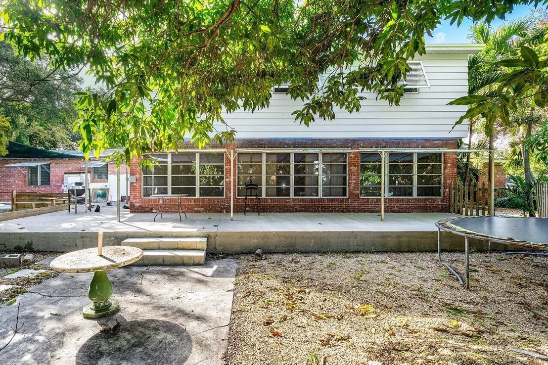 Photo of 3180 Rostan Lane