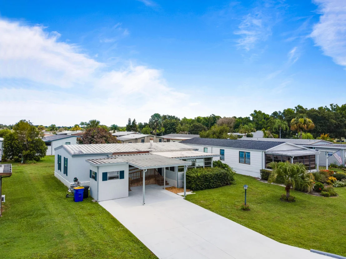 Photo of 2659 SW MONARCH Trail