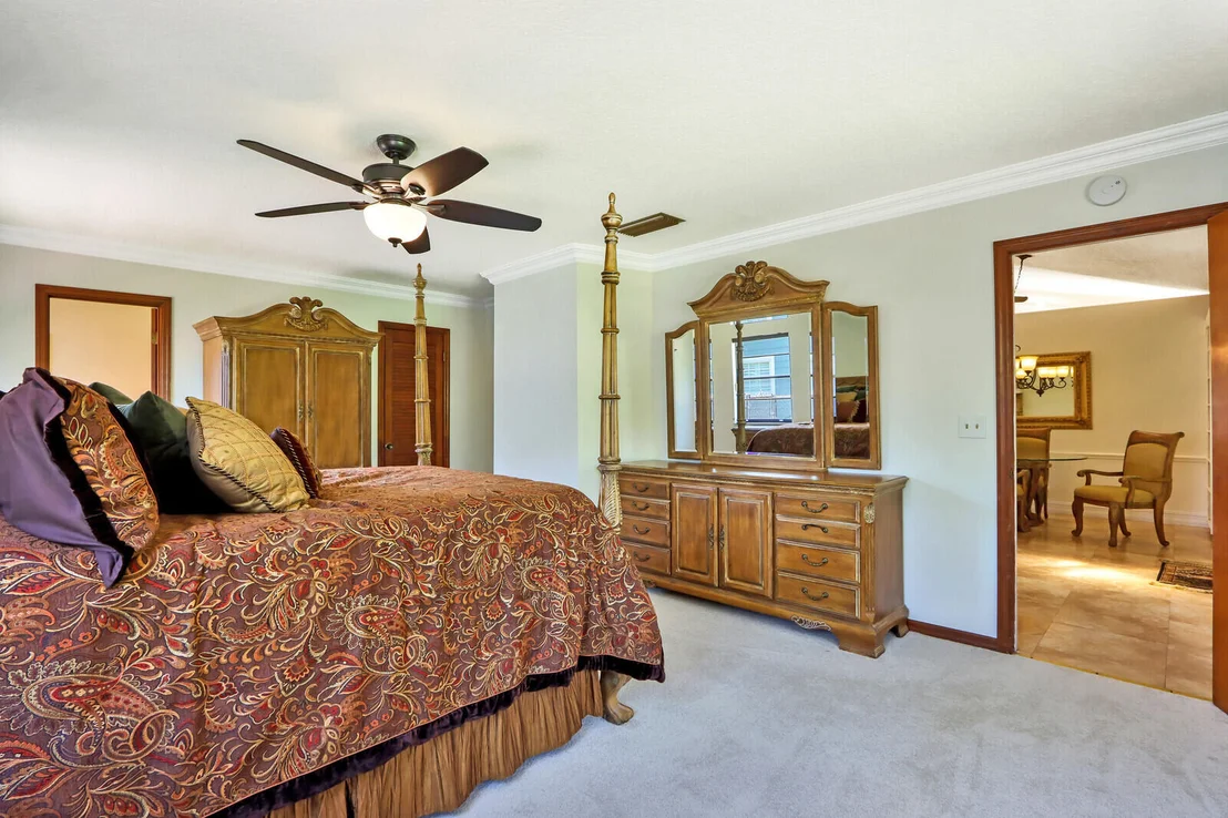 Photo of 713 Warren Drive