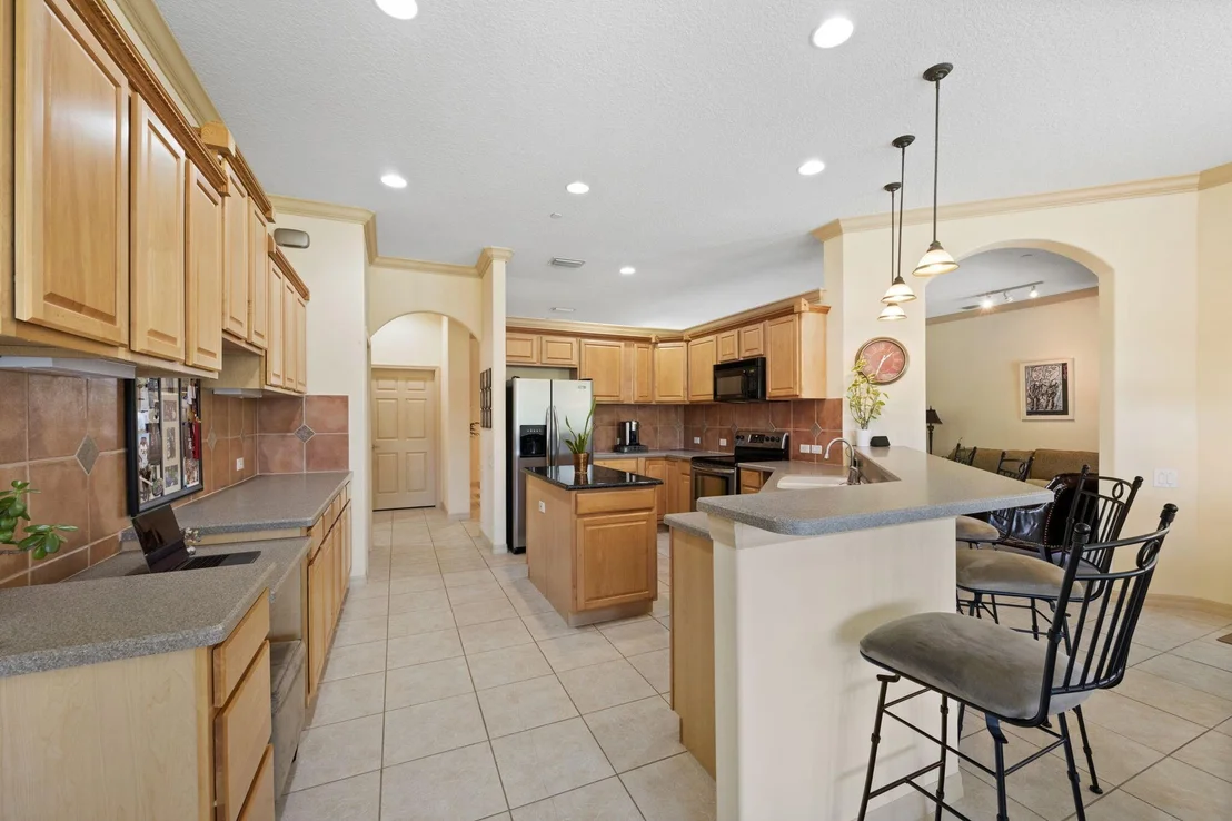 Photo of 469 SE Ashley Oaks Way