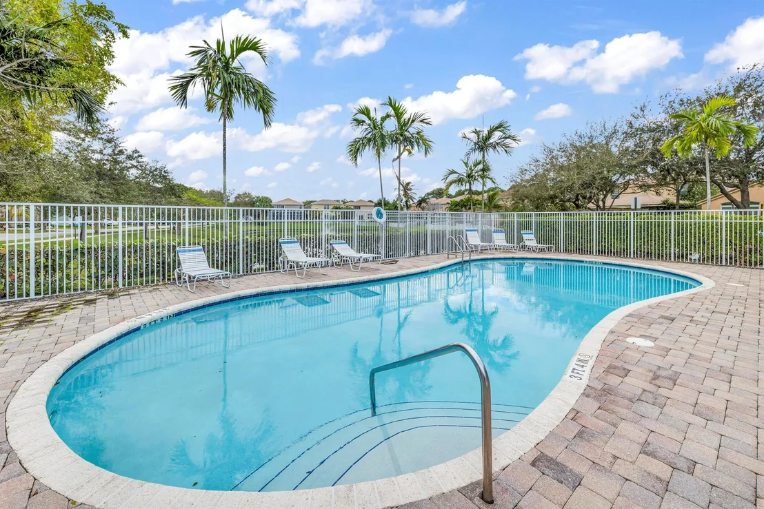 Photo of 3975 Sabal Lakes Road