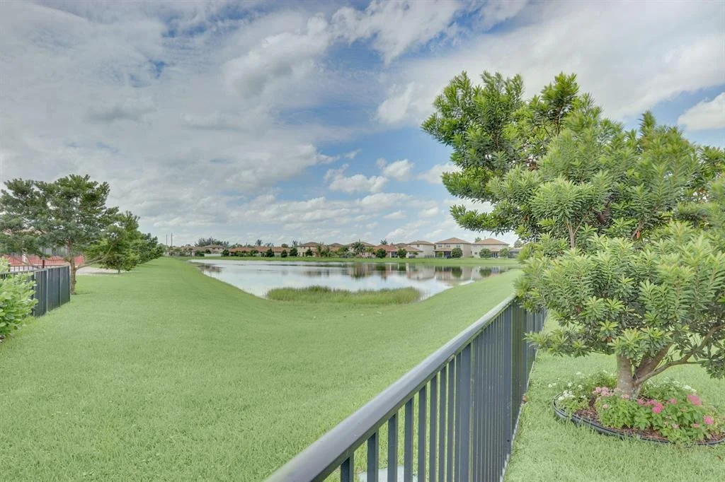 Photo of 4990 Manchia Drive