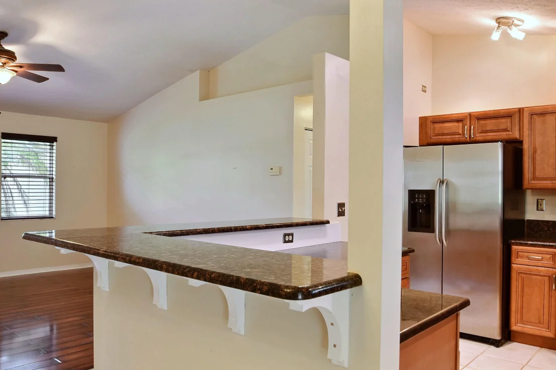 Photo of 5909 Sunset Boulevard