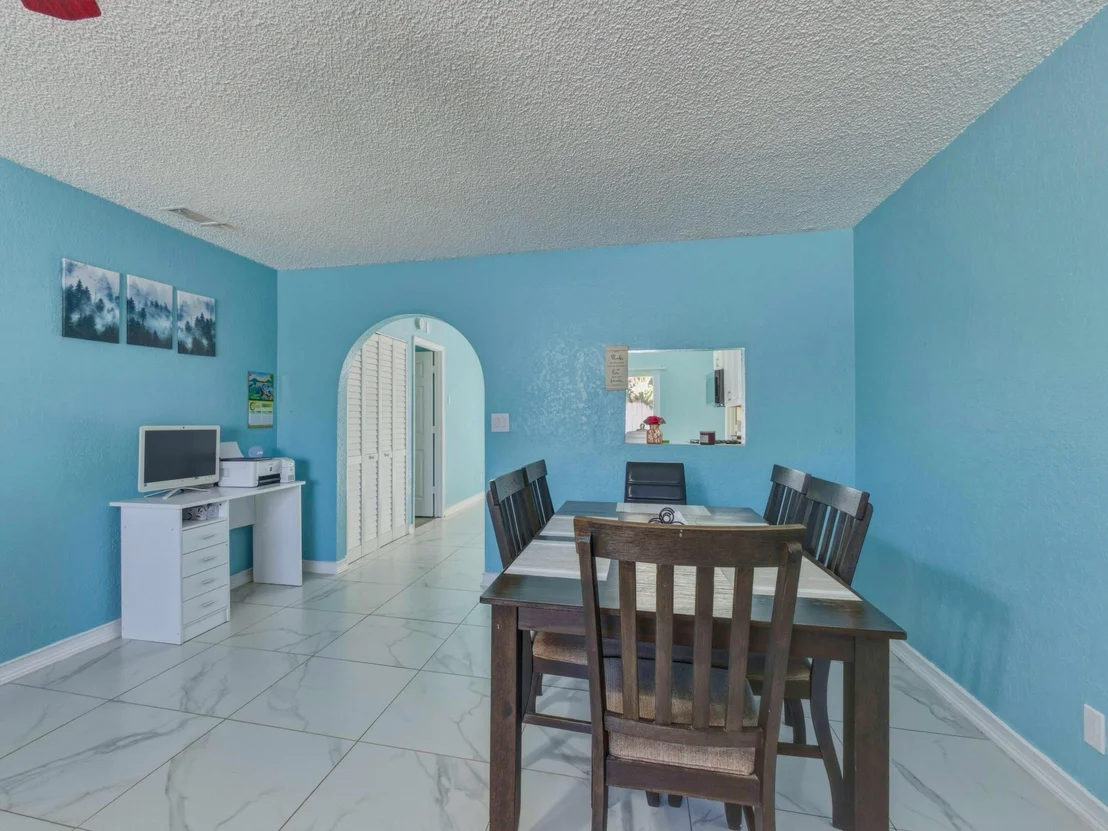 Photo of 5928 Ithaca Circle W