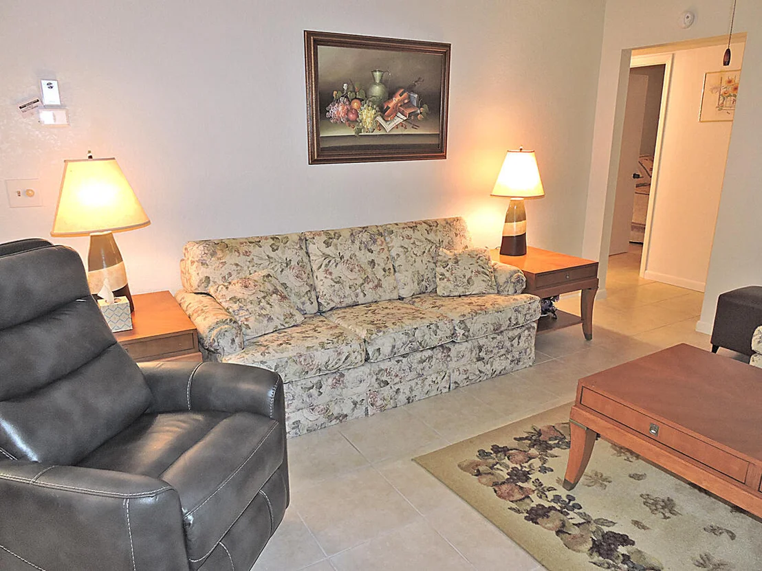 Photo of Unit D1 at 341 Pine Ridge Circle