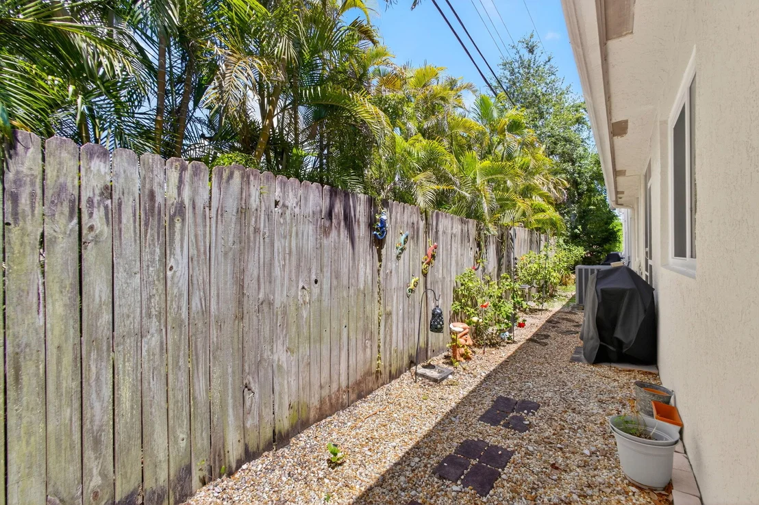 Photo of Unit 7 at 479 Tequesta Drive