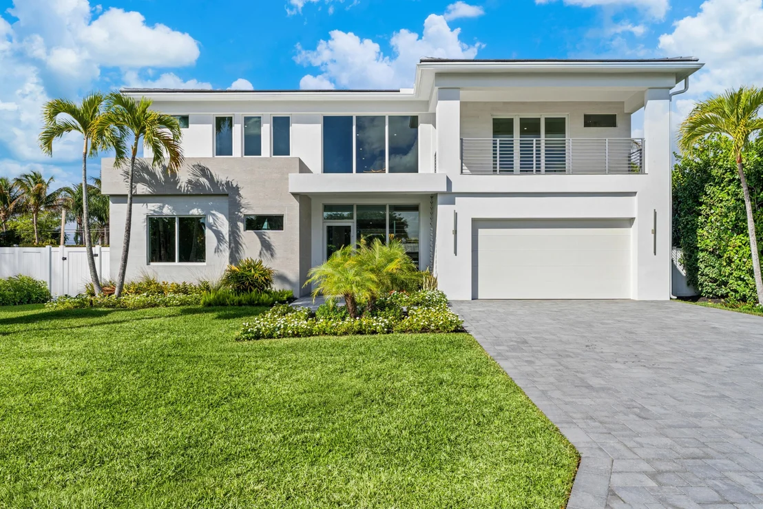 Photo of 417 Lake Drive
