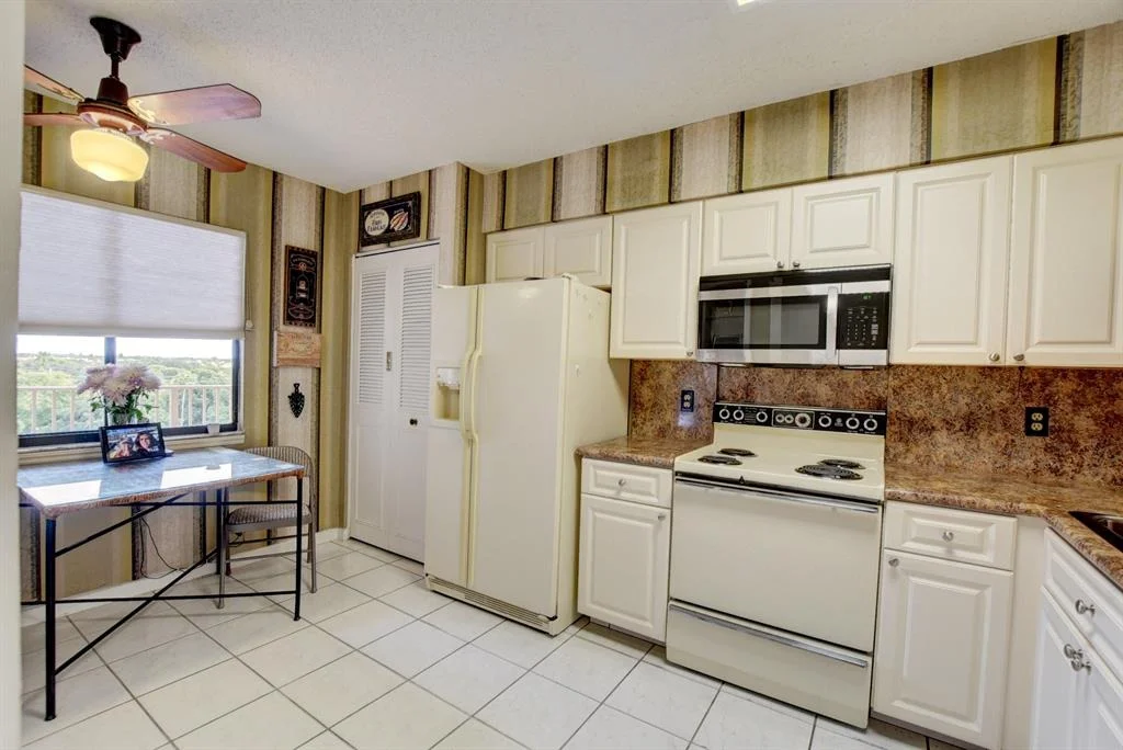 Photo of Unit 708 at 14475 Strathmore Lane