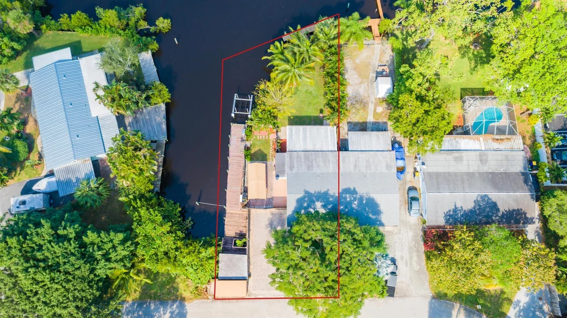 Photo of 2475 SW Hideaway Lane