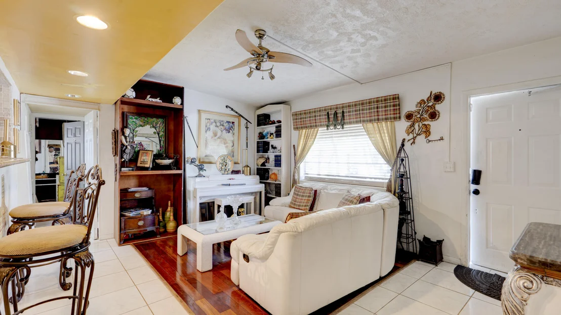 Photo of 3246 Orange Street