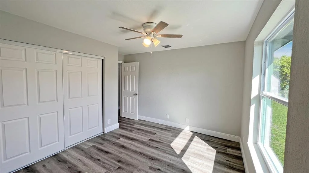 Photo of 1237 W 24th Street