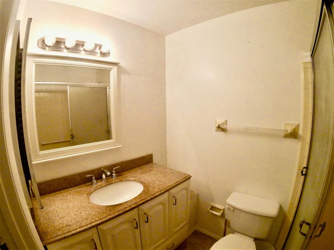 Photo of 858 Gilbert Street