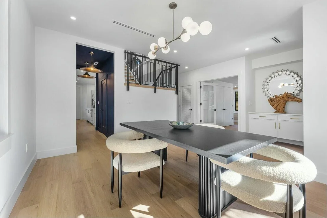Photo of 338 Cornell Drive