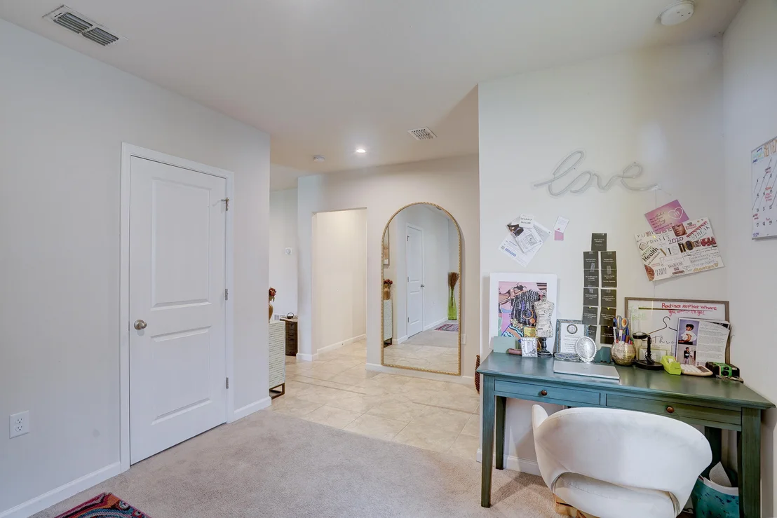 Photo of 337 Raspberry Road