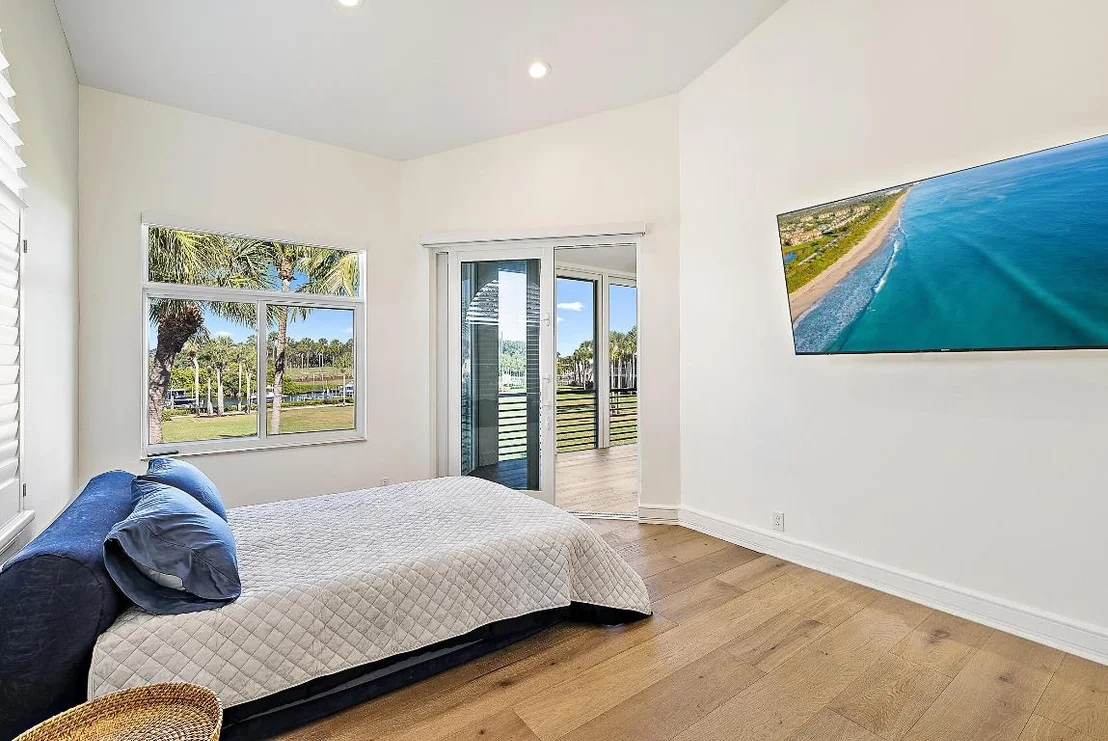 Photo of 1602 Captains Way