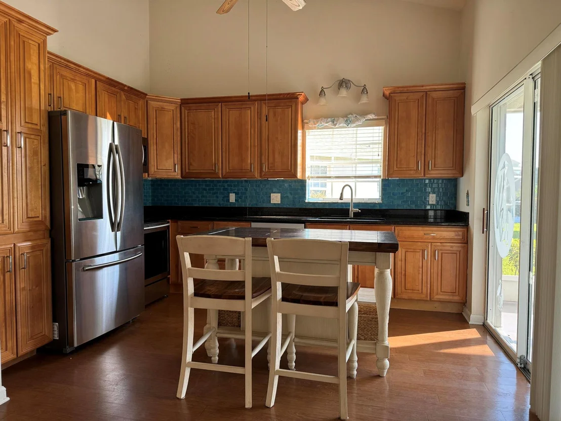Photo of 295 Moccasin Trail W
