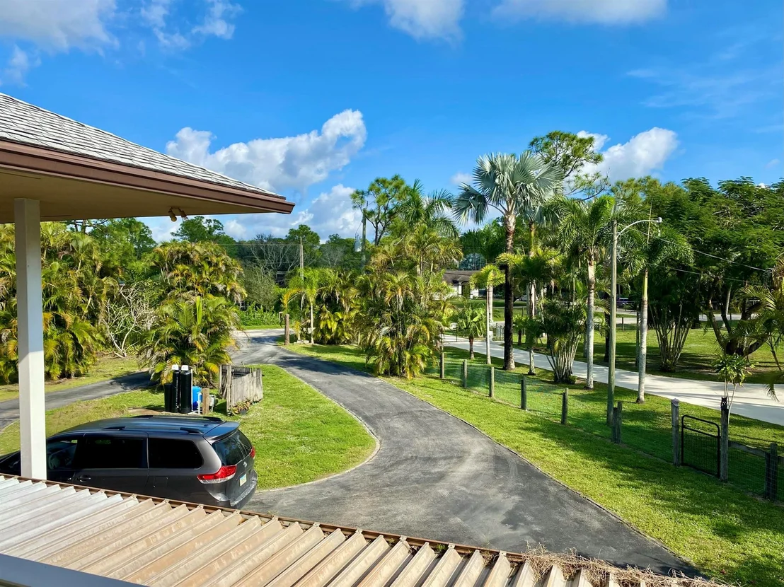 Photo of 13640 153 Road N