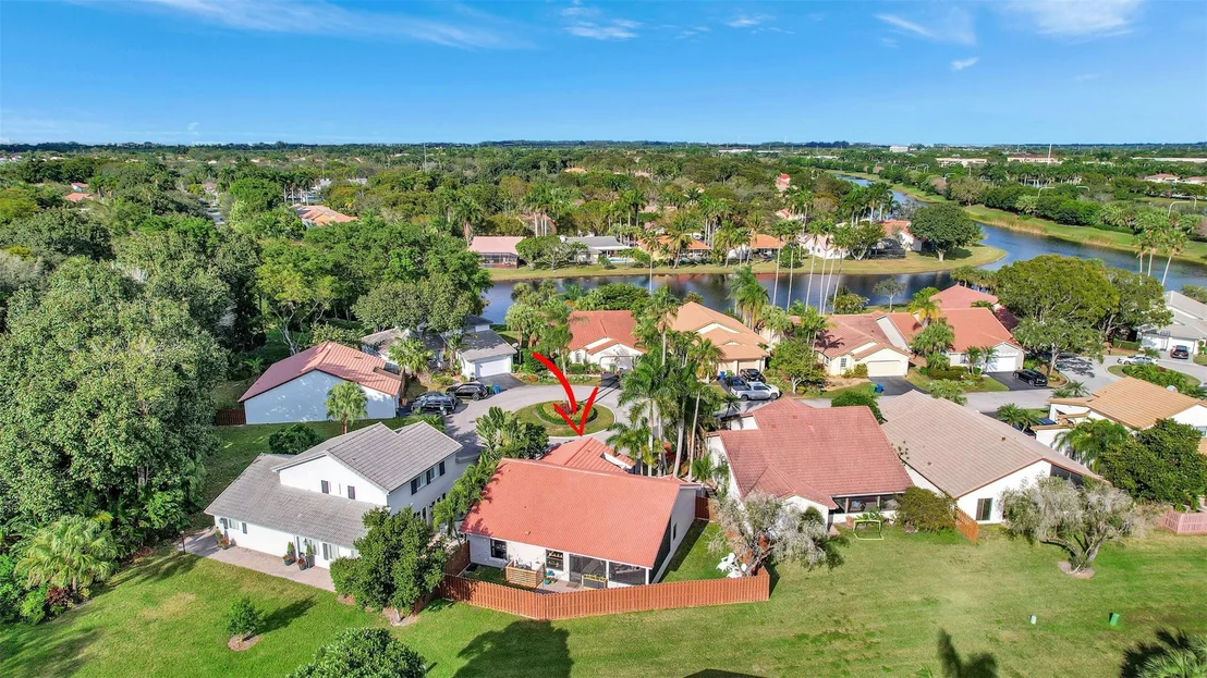 Photo of 2083 Augusta