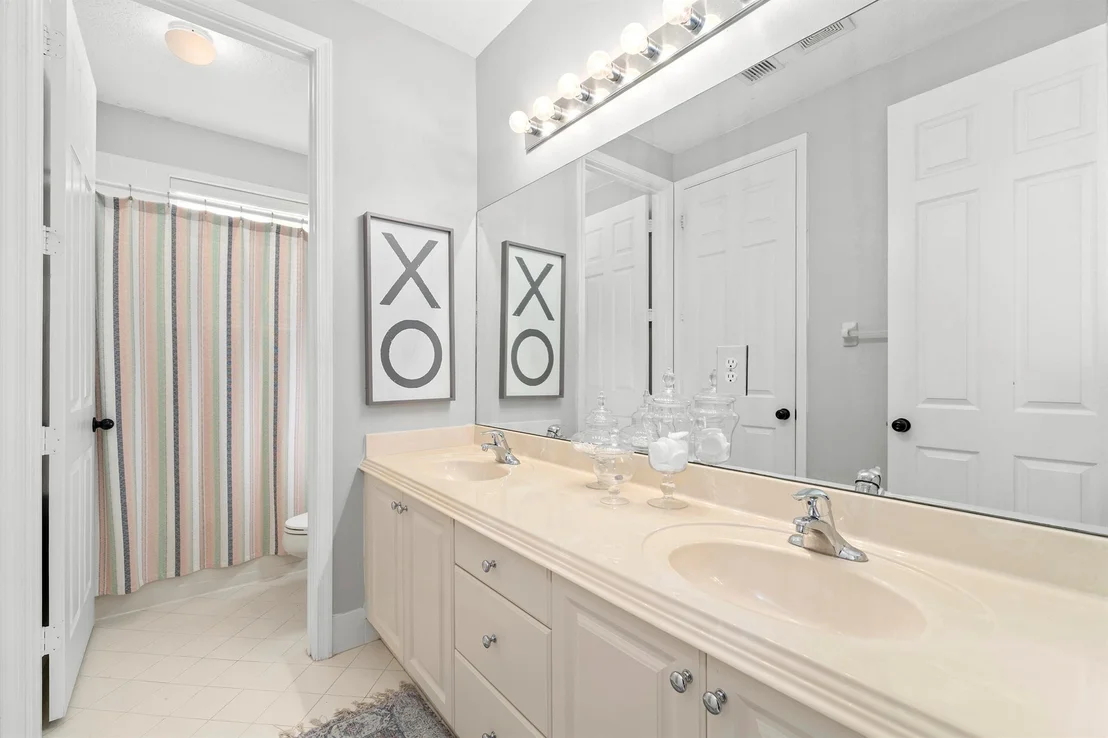 Photo of 2622 Danforth Terrace