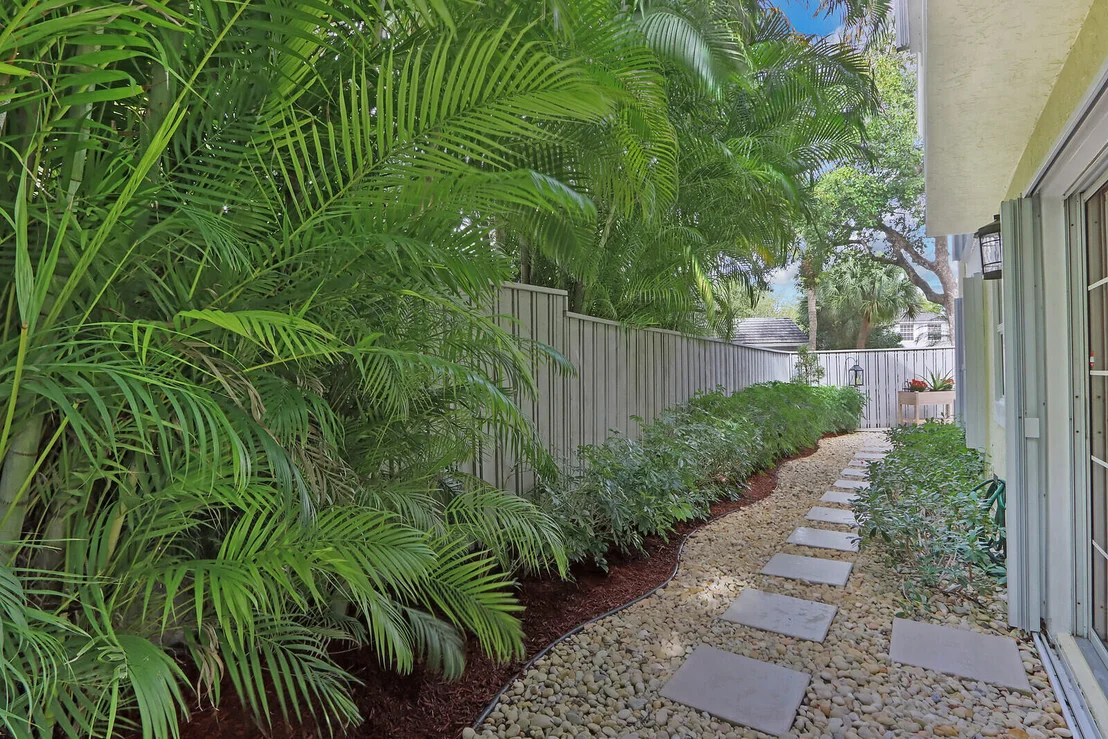 Photo of 21 Commodore Place