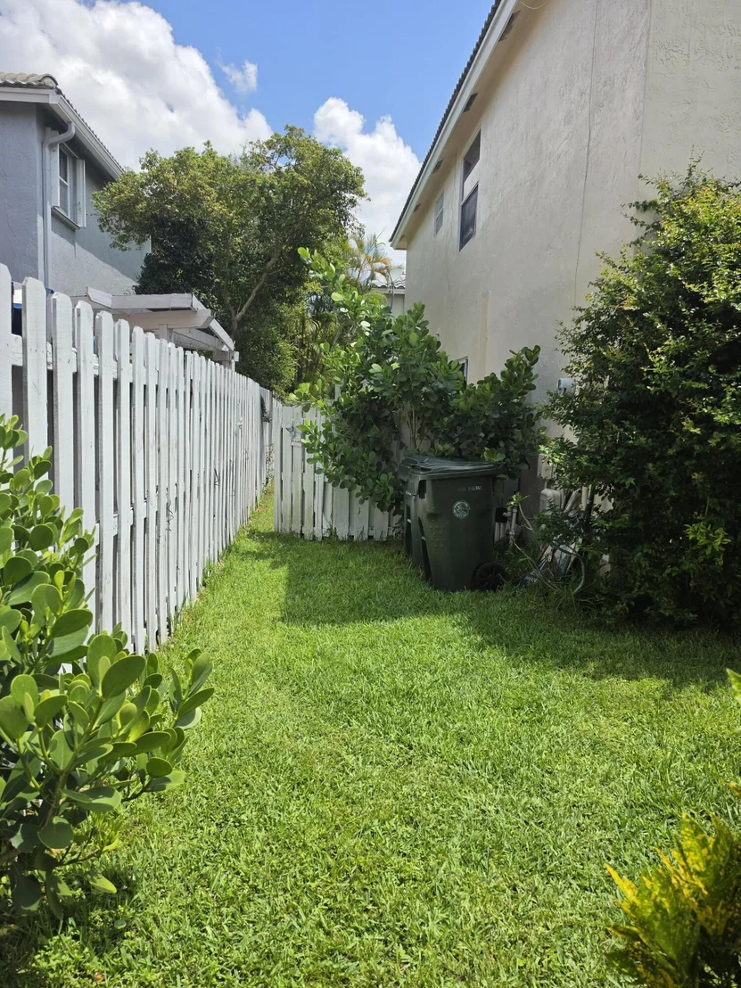 Photo of 5351 NW 41st Way