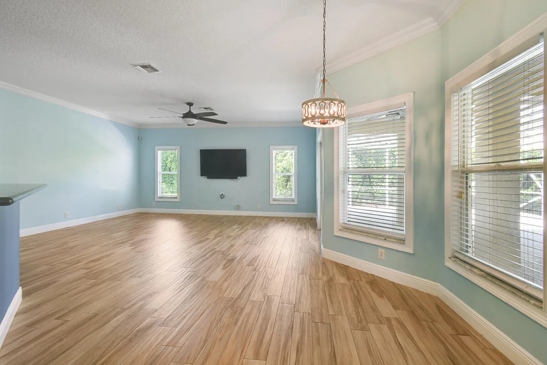 Photo of 1133 Egret Circle S