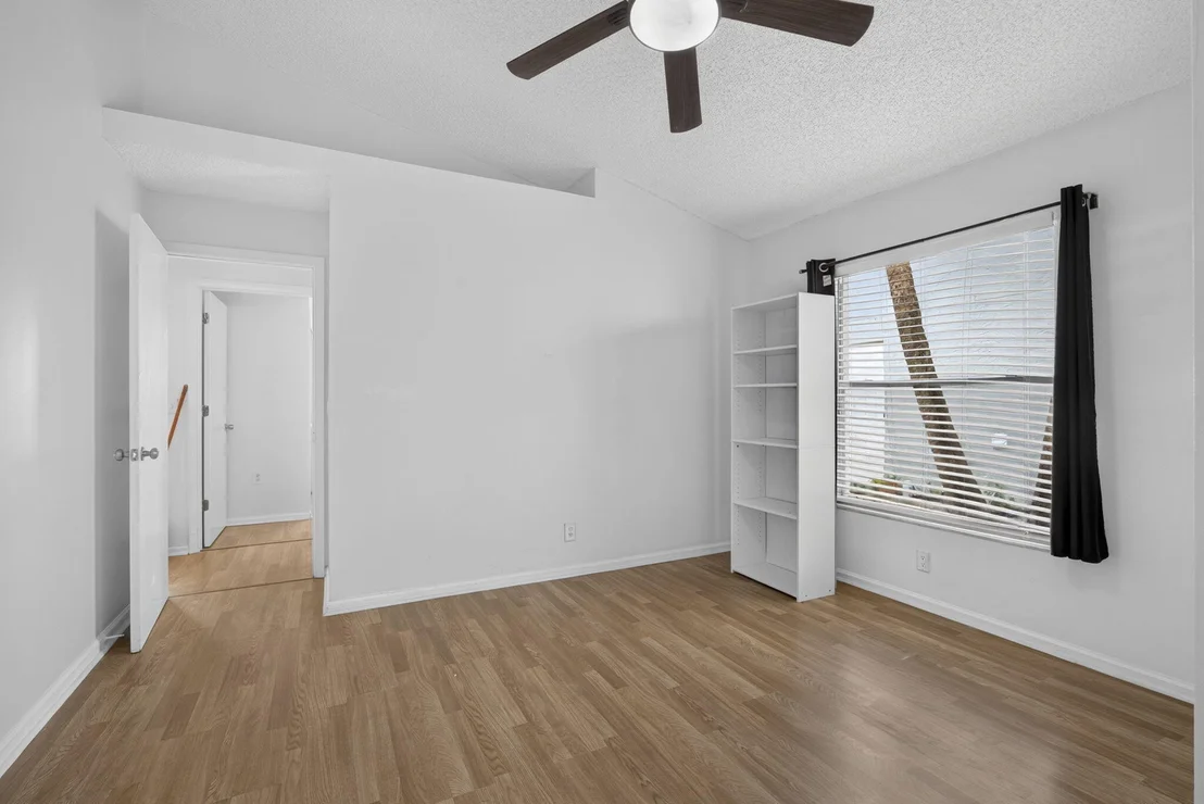 Photo of 120 Paddock Lane