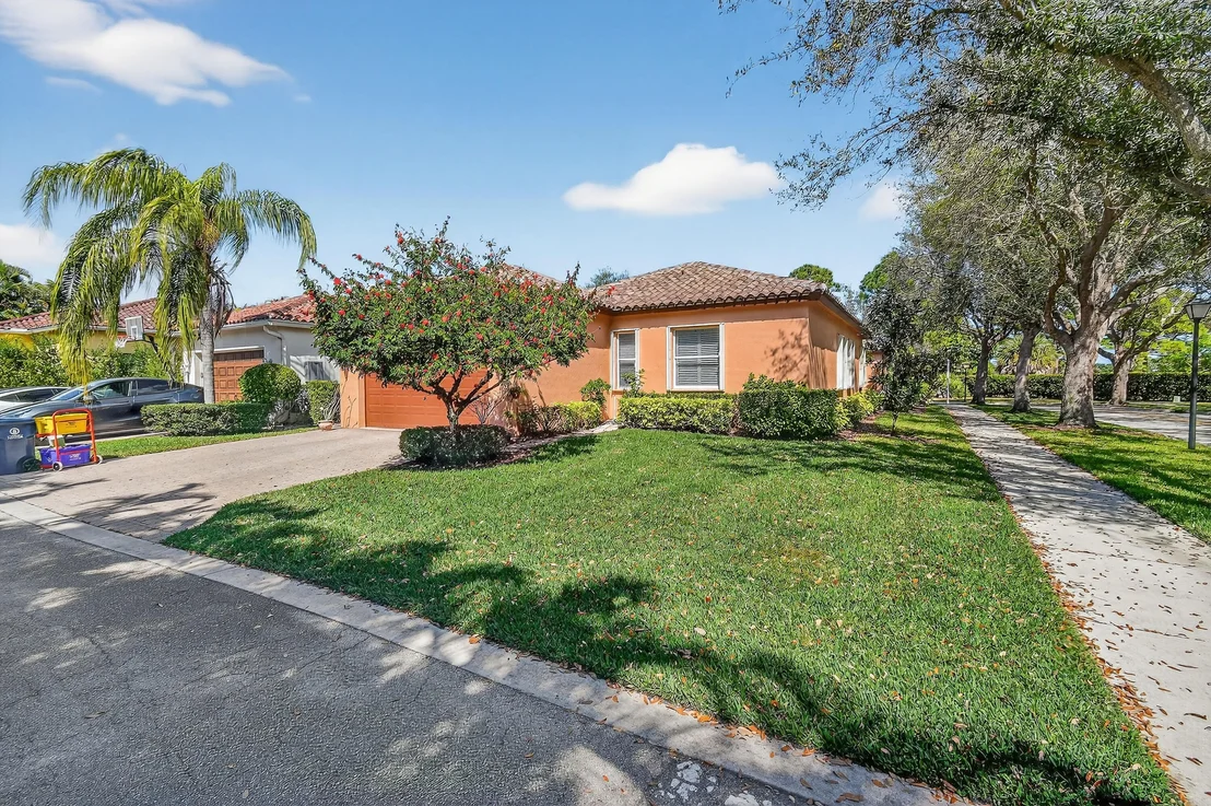 Photo of 152 Santiago Drive