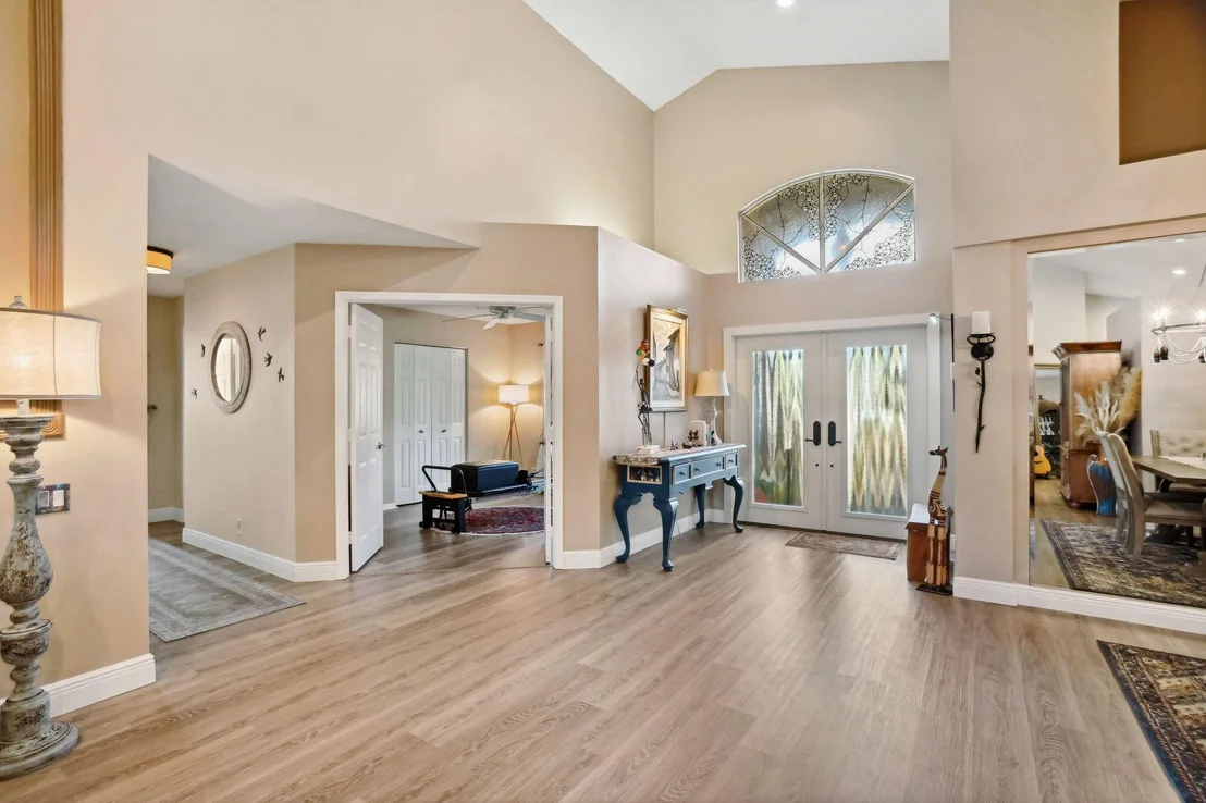 Photo of 7404 Falls Road W