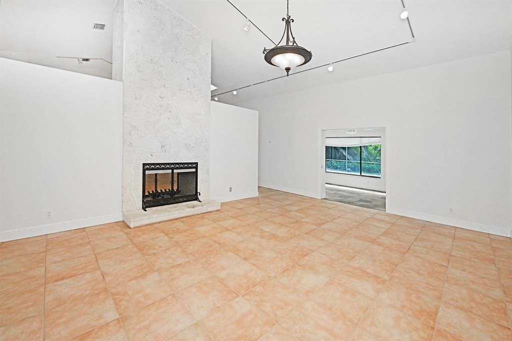 Photo of 4085 Georges Way