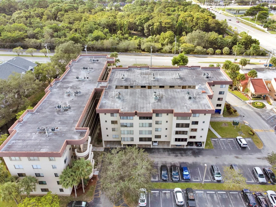 Photo of Unit 301 at 8000 Hampton Boulevard