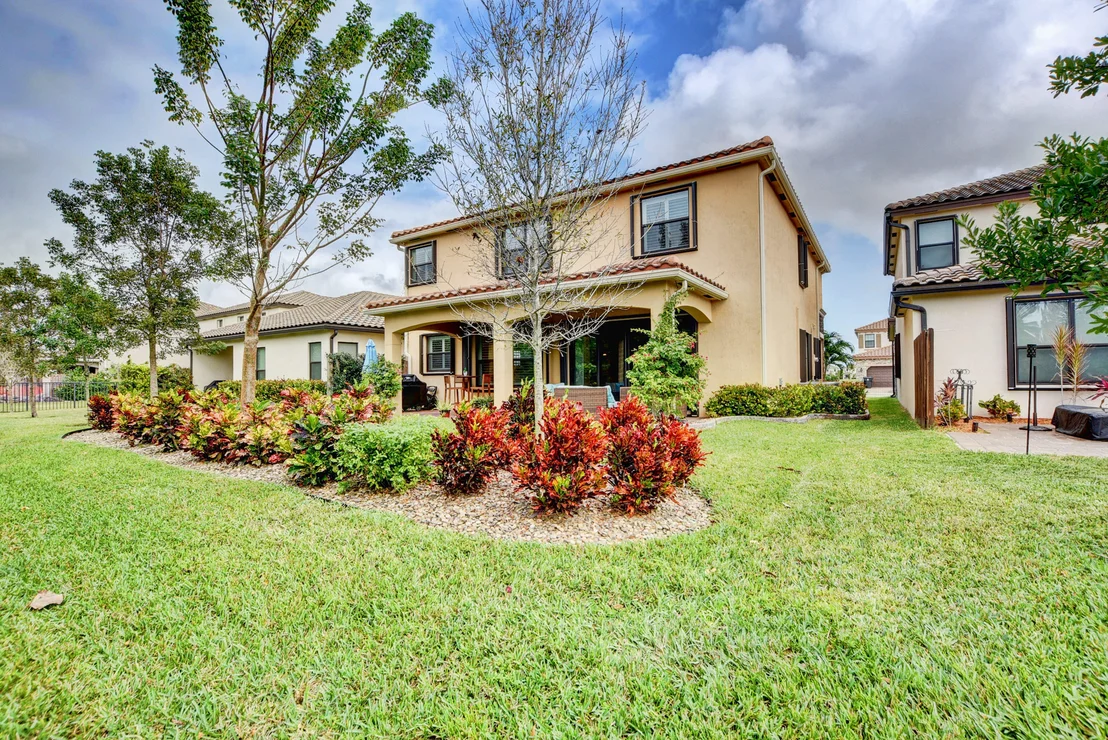 Photo of 4599 Willow Basin Way