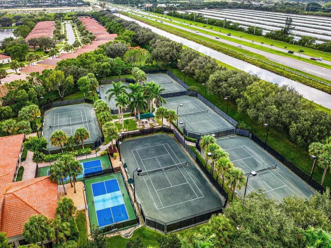 Photo of 9786 Isles Cay Drive