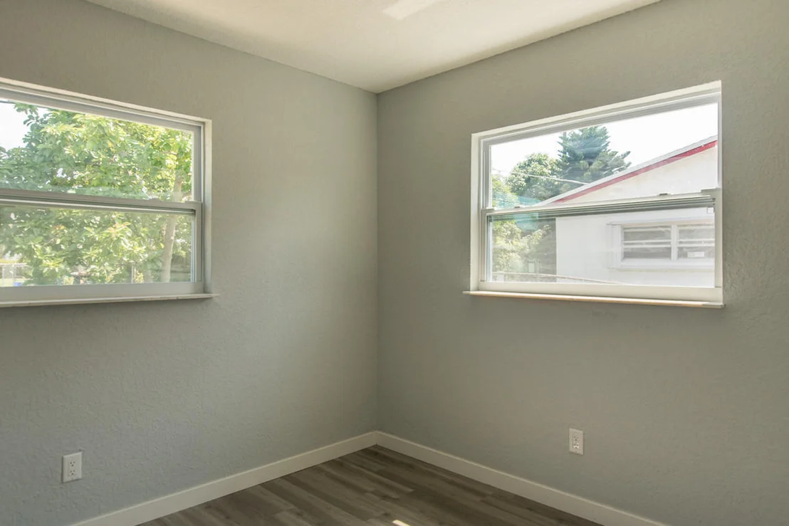 Photo of 2590 N Seacrest Boulevard