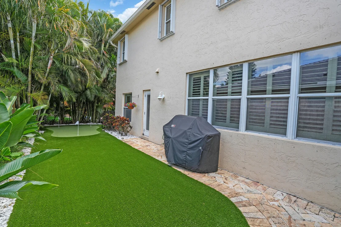Photo of 471 Oriole Point