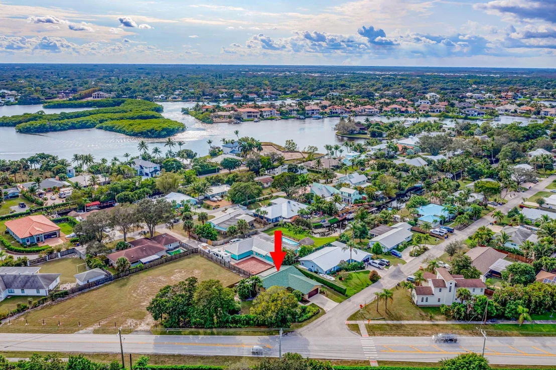 Photo of 9506 SE River Terrace
