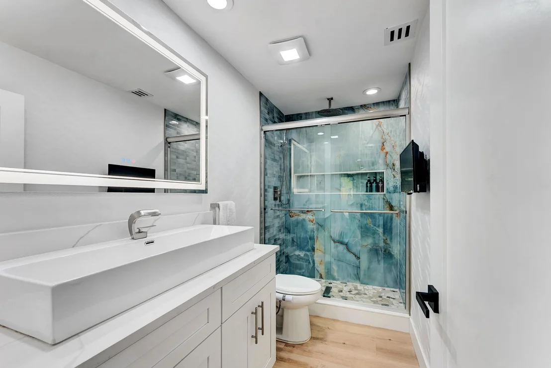 Photo of 707 W Boulevard Chatelaine