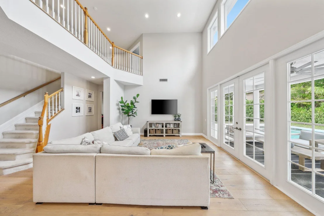 Photo of 423 Meadowlark Drive