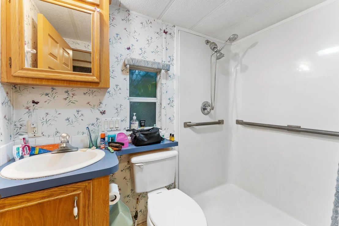 Photo of 3182 Custer Avenue