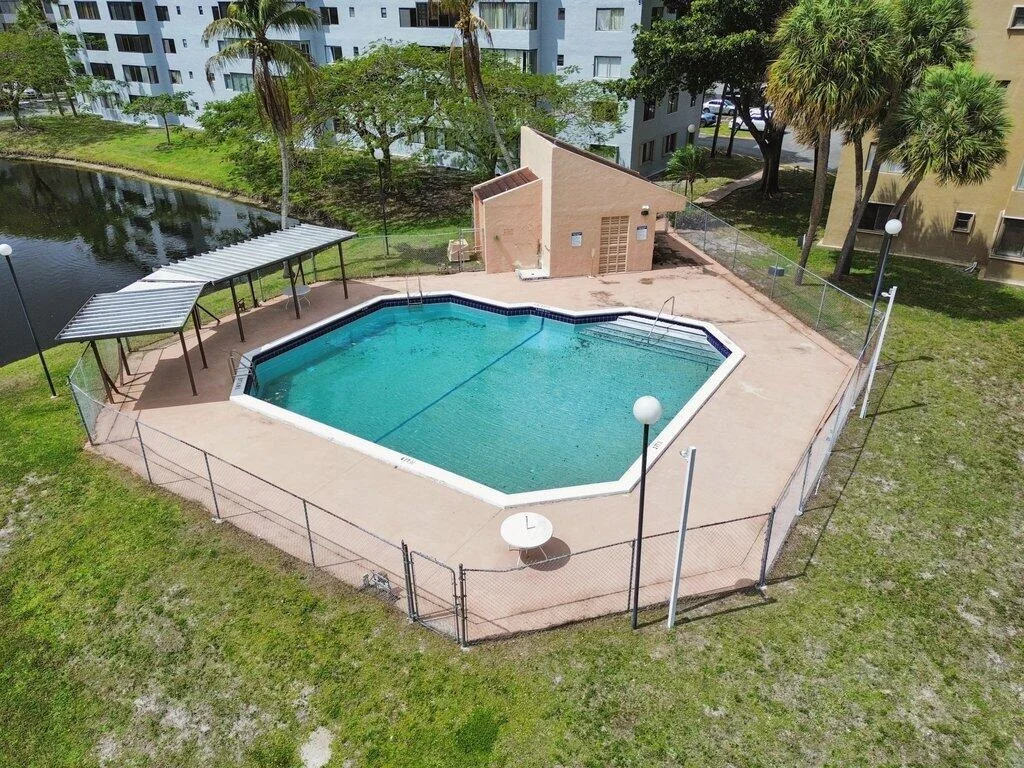 Photo of Unit 404 at 8030 Hampton Boulevard