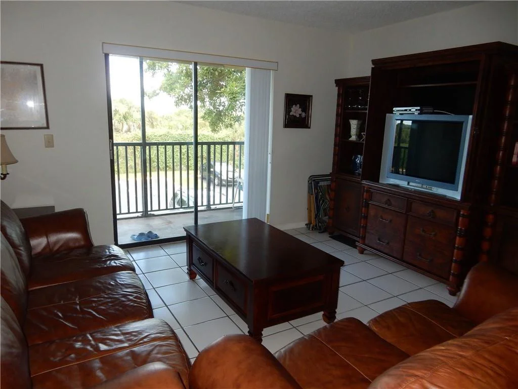 Photo of Unit 207 at 567 Trace Circle