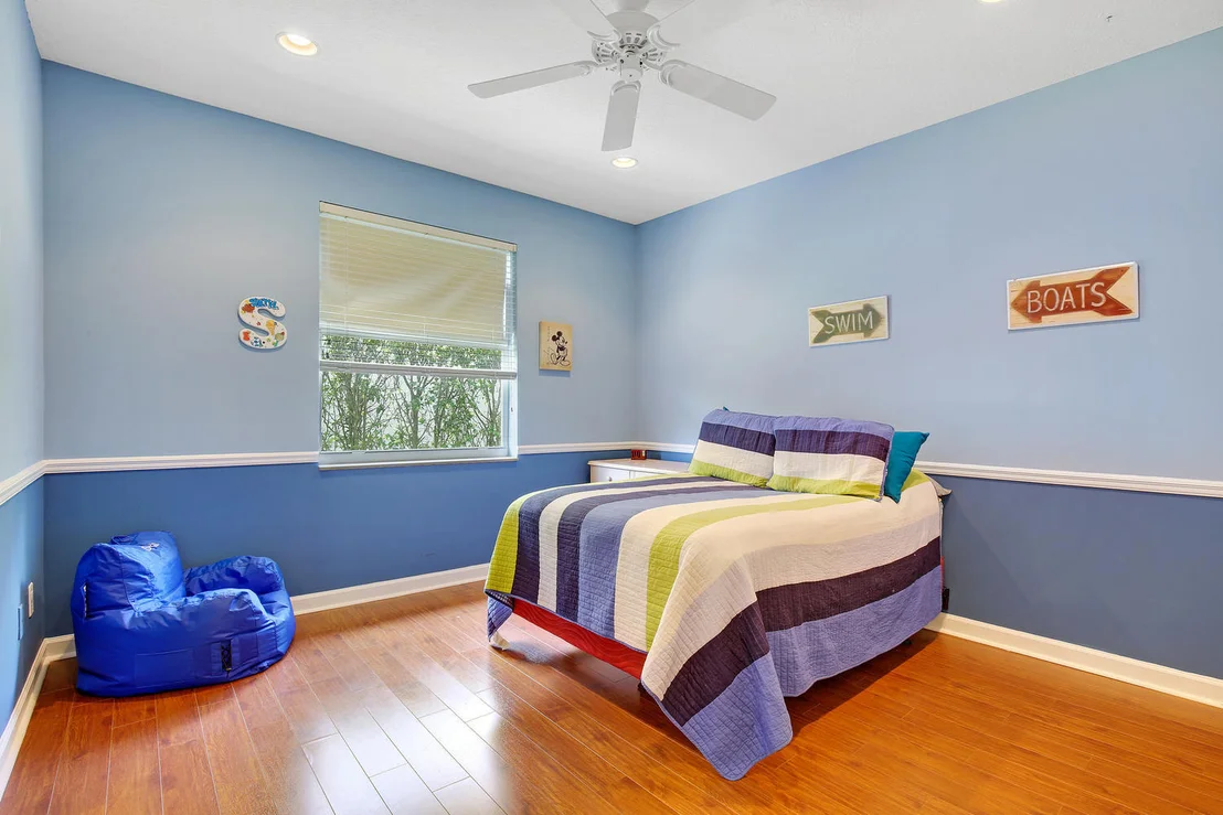 Photo of 21687 Fall River Drive