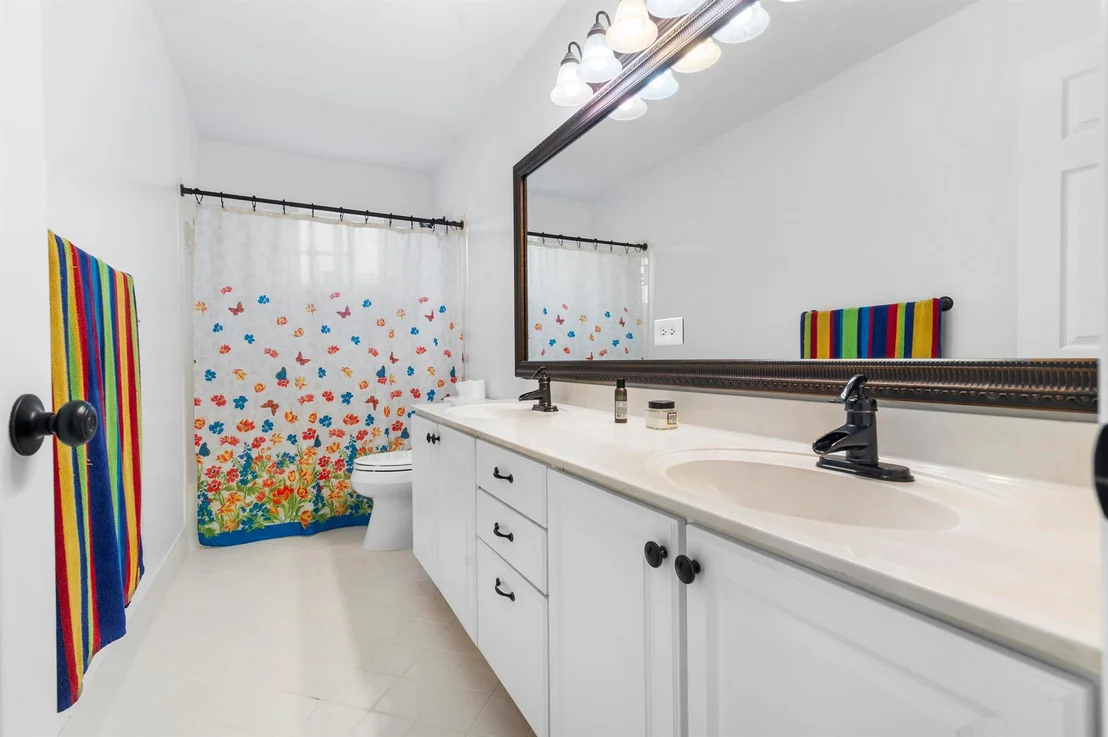 Photo of 2127 Madeira Drive